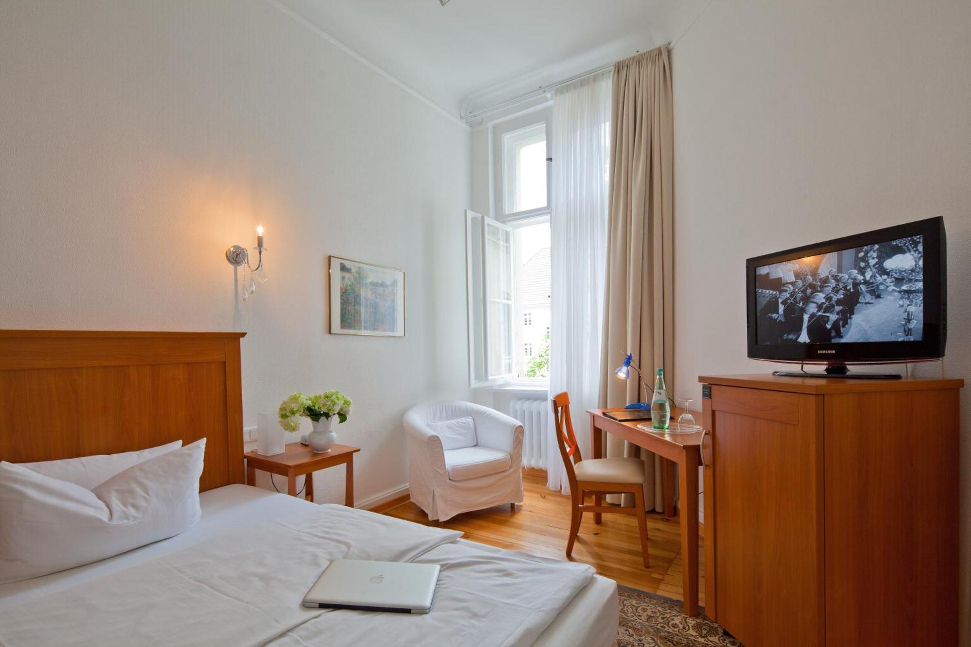 Hotel Brandies Berlin Gmbh — Photos 1